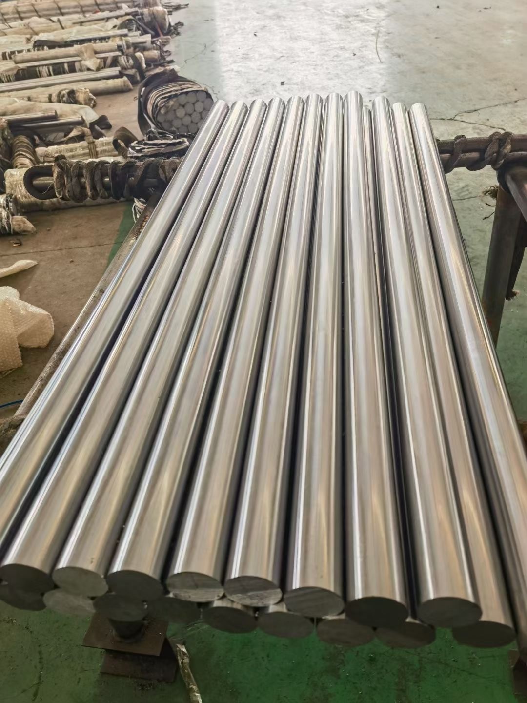 Jüngste Firmenblogs über What are the Applications of Piston Rods in the Automotive Industry?