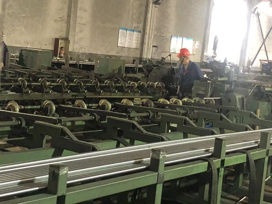 kaufen 40CR Zwischen 3 und 5 Metern Zwischen 25 und 30 Grad Chromkolbenstange Maschinenbau online manufacture